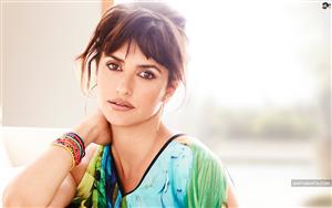 Penelope Cruz is a pleasing and graceful beauty